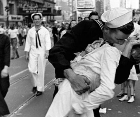 A murit EROUL unei fotografii cu SĂRUTUL cel mai celebru din lume, de pe Times Square. Povestea este formidabilă