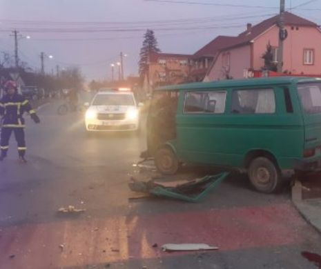 Accident cu tri victime la Arad. Un bărbat a murit pe loc I FOTO