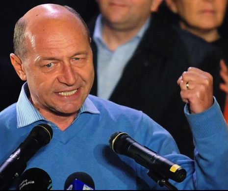 Băsescu s-a dezlănțuit! Atac fără precedent: “Zâmbetele afişate sunt doar un rânjet de neputinţă şi slugărnicie…”