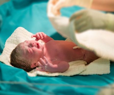 Bebeluşii născuţi vii după avort trebuie lăsaţi să moară