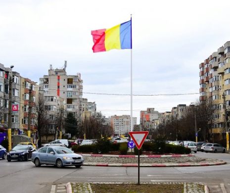 Constanța, orașul steagurilor tricolore din intersecții