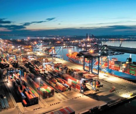DUBAI PORT World a semnat REÎNNOIREA CONTRACTULUI de concesiune, pentru încă 20 de ani, cu ADMINISTRAȚIA PORTURILOR Maritime CONSTANȚA