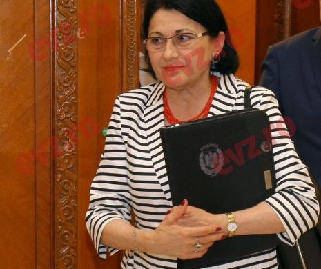 Ministrul Educaţiei, Ecaterina Andronescu: „Valorile creștine nu pot fi transmise decât prin ora de religie”