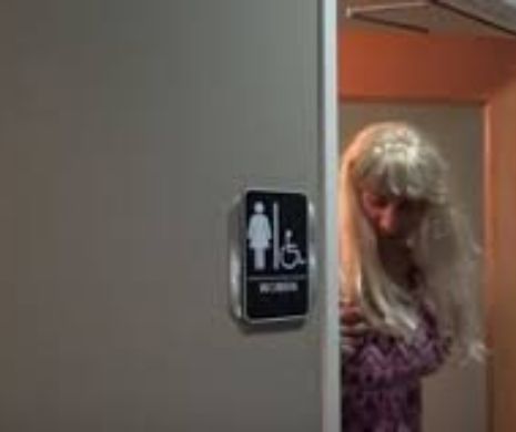 PEDOFIL „Trans” ATACĂ o fetiță în WC pentru Femei și e lăsat LIBER
