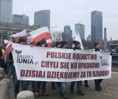 Peste 5000 de fermieri PROTESTEAZĂ în Varșovia. De ce au ieșit ÎN STRADĂ