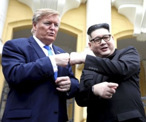 SOSIILE lui Kim Jong-un şi  Donald Trump au ajuns la SUMMIT. Cei doi s-au ÎMBRĂŢIŞAT şi au dat INTERVIURI