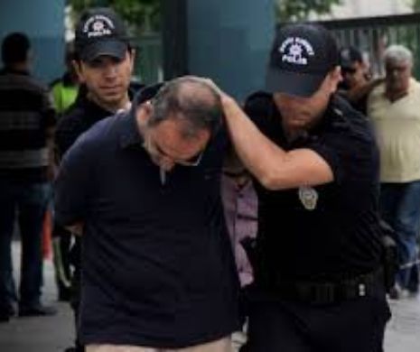 TURCIA. Val de arestări la Ankara. 101 militari, bănuiți de implicare în puciul eșuat din 2016, au ajuns după gratii