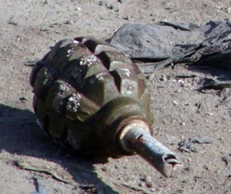 Alertă maximă în Grecia. O grenadă a fost aruncată în curtea consulatului Federației Ruse la Atena de un motociclist