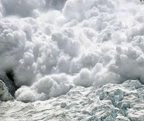 Avertisment meteorologi Sibiu: Risc mare de avalanșă în Munții Făgăraș. Zăpada depășește doi metri