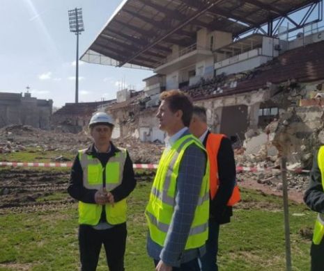Ca să nu rămână cu stadioanele corigente, ministrul Dezvoltării pune presiune pe constructori