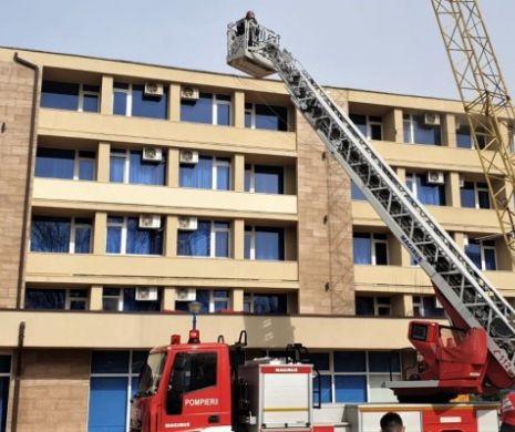 Incendiu la un hotel din Mamaia