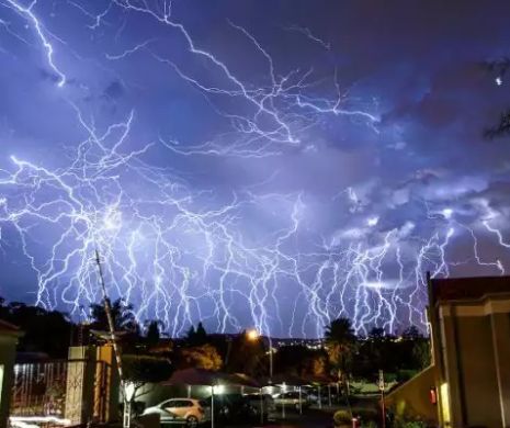 METEO. Furtunile pun stăpânire pe România. Anunțul meteorologilor pentru zilele următoare