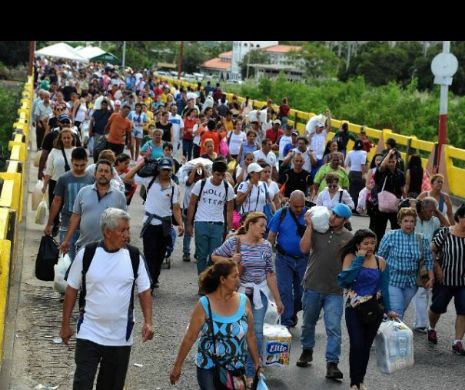 Poarta spre „coridorul umanitar” a fost deschisă la graniţa Columbiei