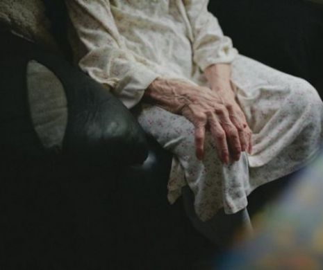 Porniri dezaxate cu o bătrână de 93 de ani. Încă un caz şocant în România. News alert