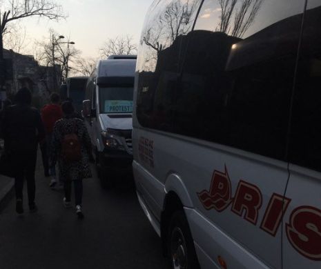 Trafic paralizat în Capitală din cauza protestelor firmelor de transport din Botoșani