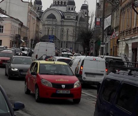Traficul rutier în Bucureşti. Care sunt drumurile unde circulaţia este restricţionată