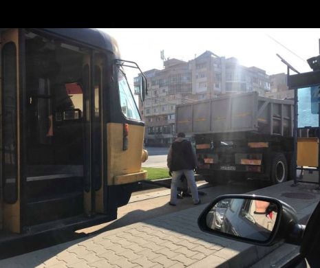 Un tramvai din Craiova a deraiat. Ce a spus un deputat PNL despre acest incident