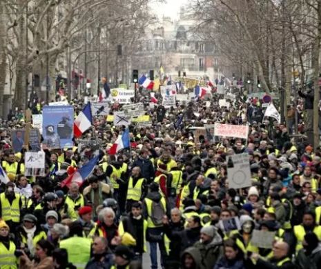 Vestele Galbene lovesc din nou. Manifestări violente în Paris