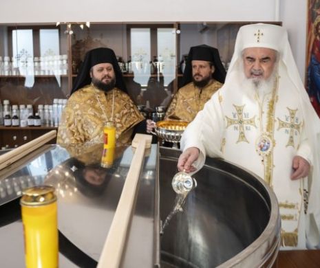 A început pregătirea Marelui Mir: Patriarhul a sfințit Mirostirionul