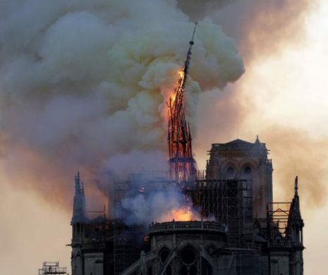 Semnul divin de lângă flăcările de la Notre Dame