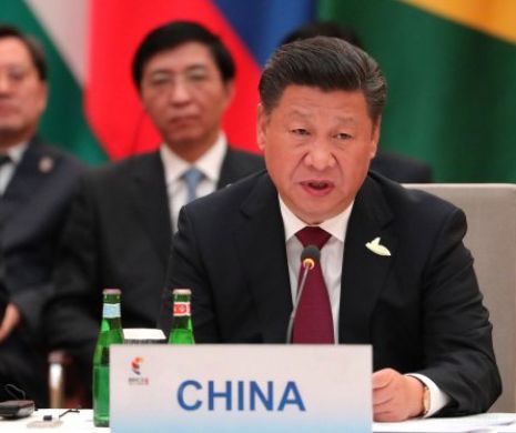 Summit-ul internațional de la Beijing. De mâna cu Putin, președintele Chinei apără noile Drumuri ale Mătăsii