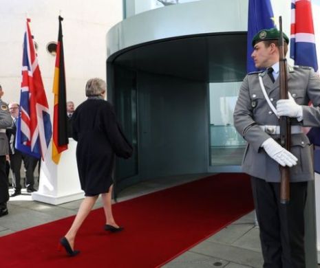 Theresa May a sosit la Berlin pentru discuţii cu Merkel dar nimeni nu a întâmpinat-o în faţa Cancelariei