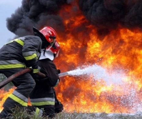 Un bărbat a ars de viu în propria maşină chiar în Vinerea Patimilor!