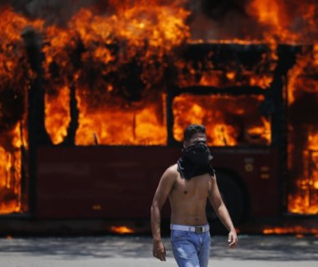 1 Mai, sărbătorit cu gloanțe și blindate în Venezuela