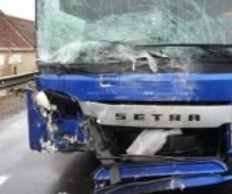 Accident cu un autocar, pe DN1. Cel puțin o persoană a murit