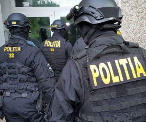 Polițist cercetat în dosarul celei mai mari rețele de trafic de cocaină din vestul țării