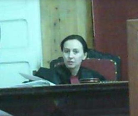 Judecătoarea Crina Muntean a pus monopol pe supravegherea magistraților