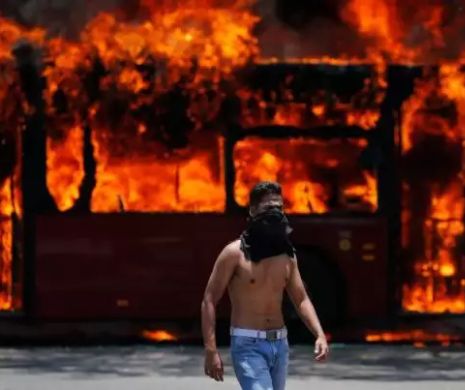 Război Civil în Venezuela. Maduro, pregătit să fugă din țară. Putin îi cere să rămână