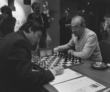 Războiul Rece al șahului. Cum au apelat Anatoli Karpov și Viktor Korchnoi la parapsihologi, iaurt și yoghini
