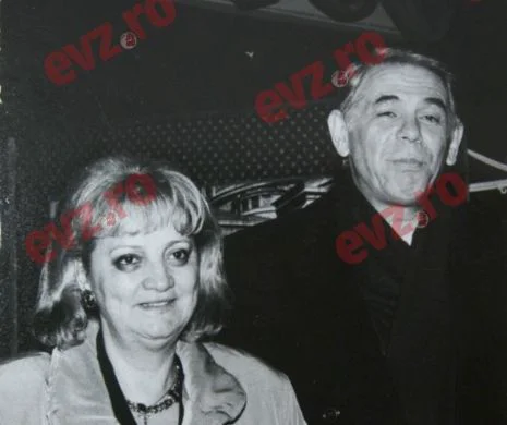 Teodor Meleșcanu și Felicia, fosta sa soție, după masa oferită de Geoană înainte de a pleca ambasador în SUA
