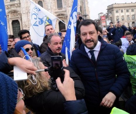 Zeci de mii de oameni la Milano. Salvini a promis să elibereze Europa de Ocupația Ilegală a Bruxelles-ului