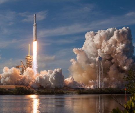 Cea mai puternică rachetă din lume, a companiei SpaceX, lansată pentru a treia oară