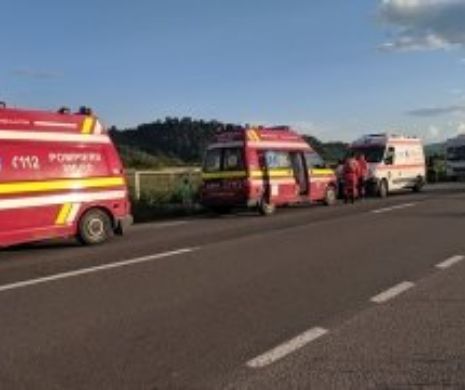 La un pas de o mare tragedie. Un autocar cu 25 de copii a fost implicat într-un accident în  Bistriţa-Năsăud