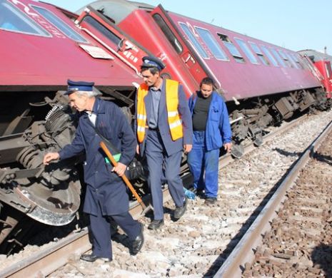 Un tren a deraiat în județul Suceava. Circulația blocată
