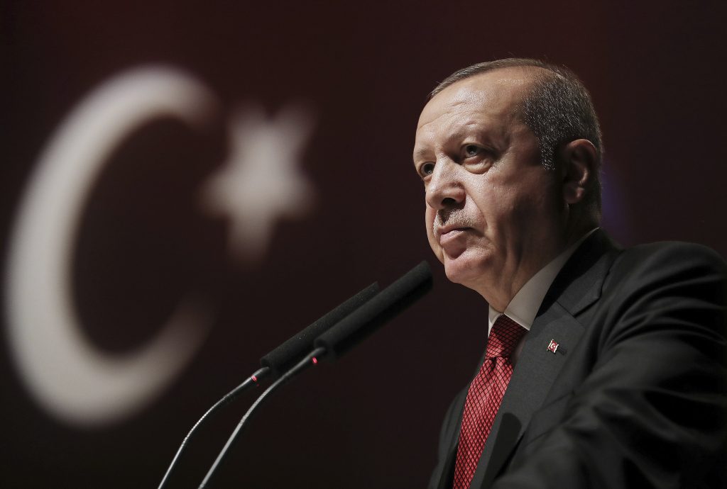 Erdogan atacat cu iataganul Transparenței
