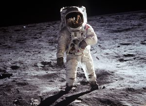 Aselenizarea și dezinformarea. 55 de ani de la cel mai celebru pas din istoria omenirii