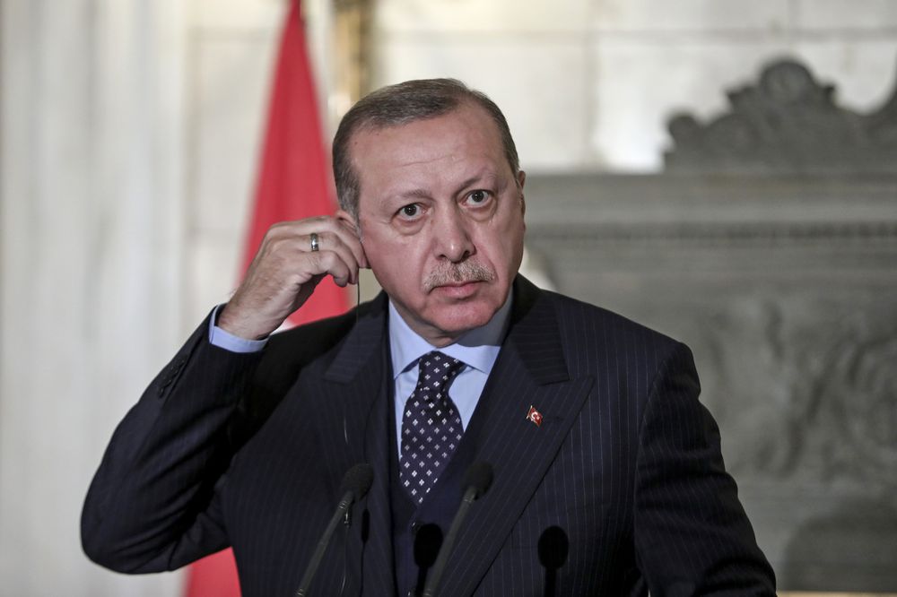 Directorul unui mare ziar îl atacă crunt pe Erdogan: Cretini suntem noi fiindcă am crezut în el