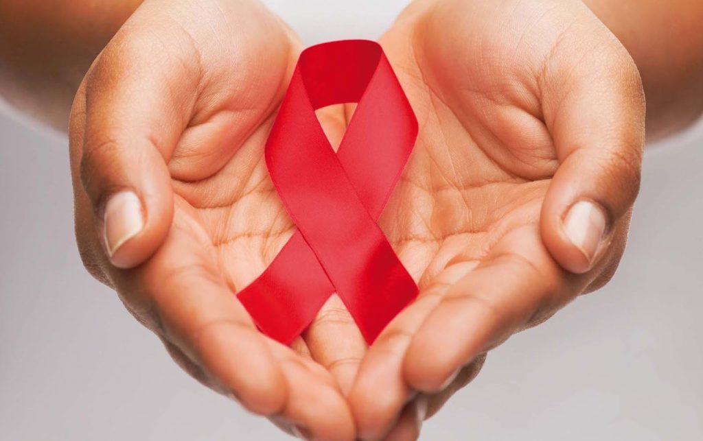 Numărul tinerilor din România diagnosticați cu HIV-SIDA s-a dublat. „E îngrijorător”