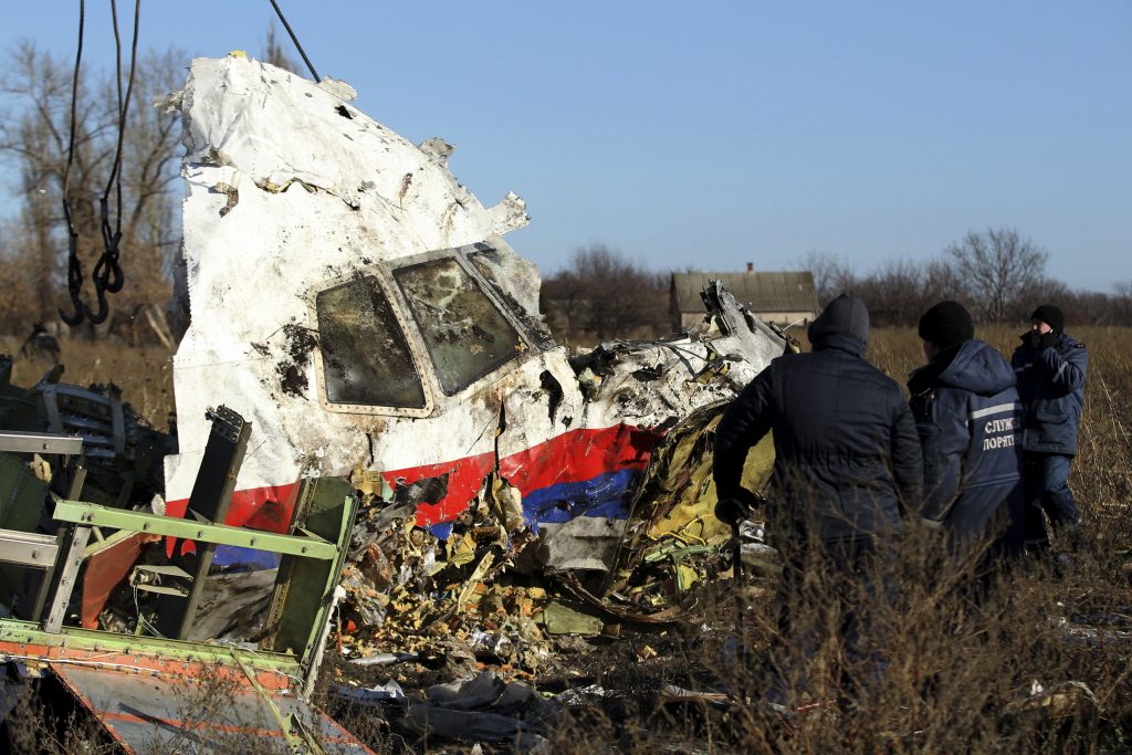 Ucraina aruncă bomba! Martor-cheie al tragediei MH17, în detenție