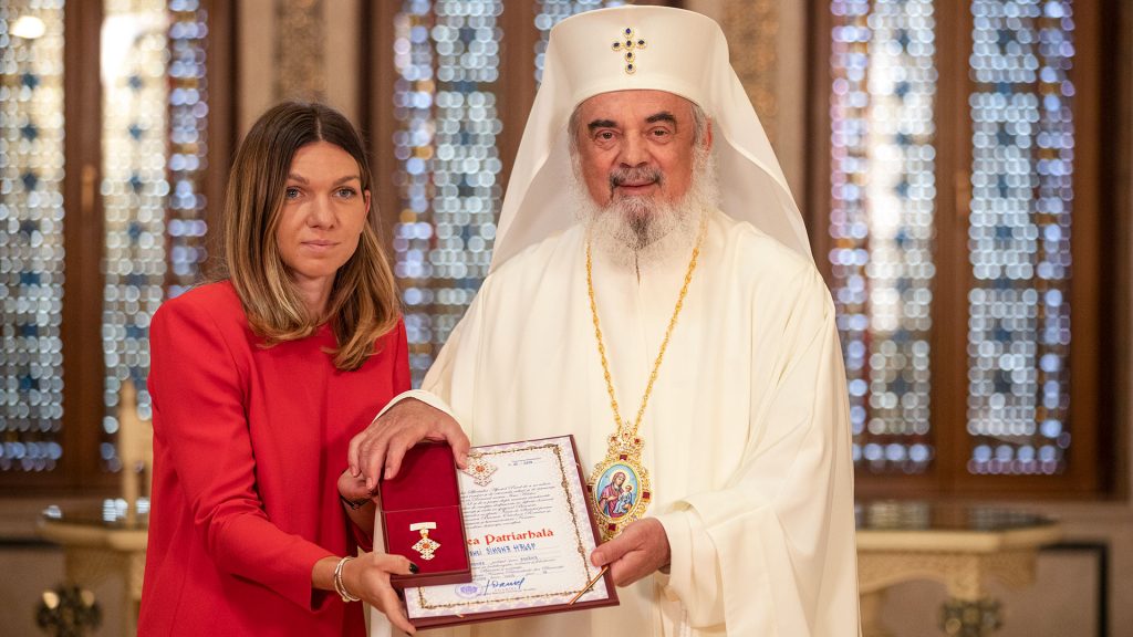 Simona Halep a primit „Crucea Patriarhală” de la Preafericitul Daniel