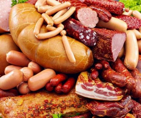 Bombă înainte de Crăciun! Veste proastă pentru mesele românilor. Fructele și porcul, mai scumpe