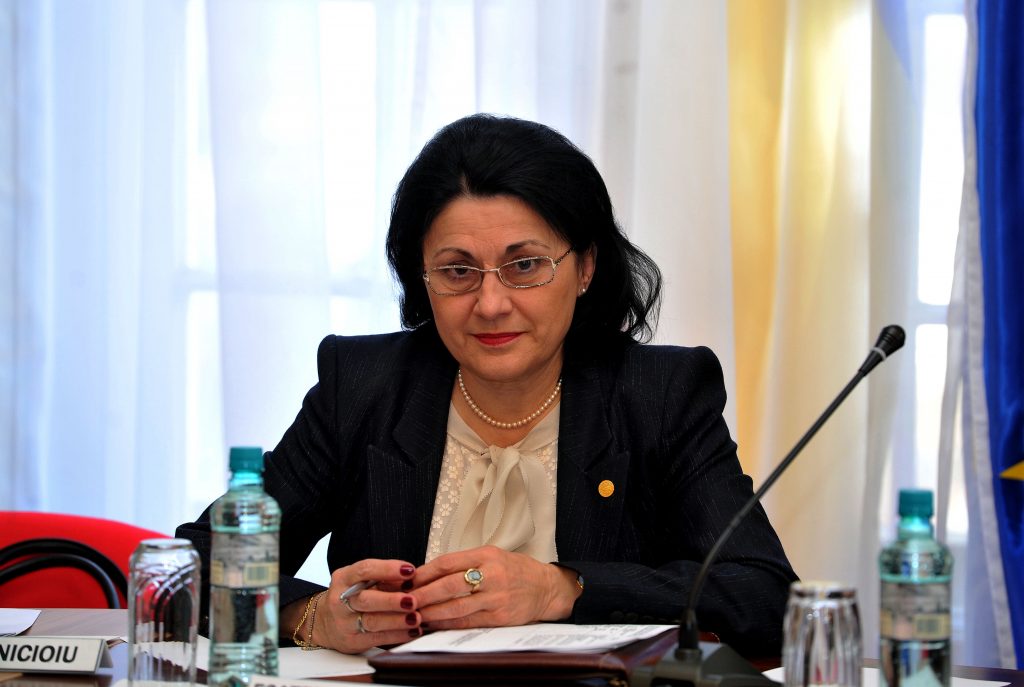Ministrul Andronescu nu își face probleme de remaniere. „Am o meserie”