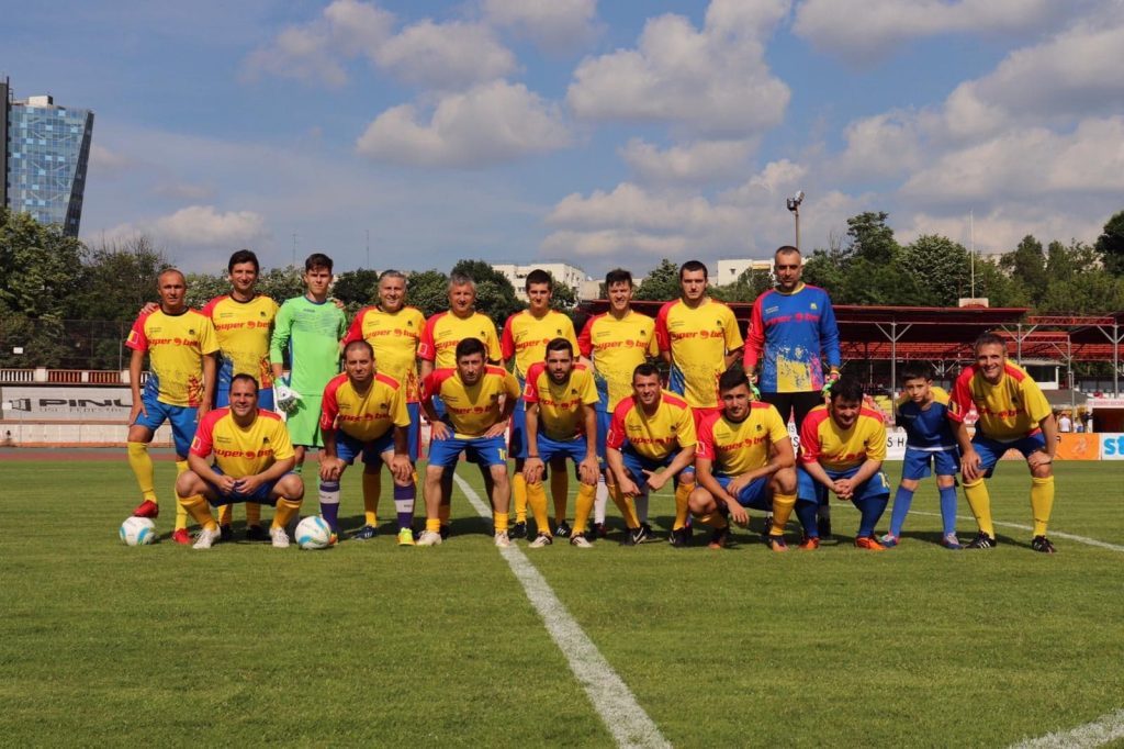 Legendele fotbalului românesc, acțiune caritabilă la Pitești pentru Viorel Turcu. Meci demonstrativ al naționalei jurnaliștilor