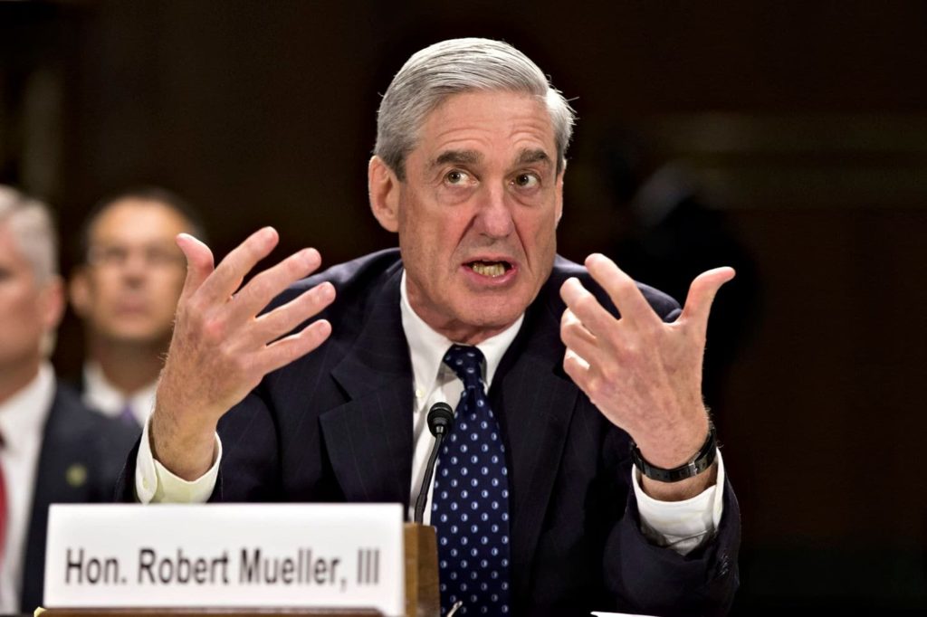Mueller, procurorul care l-a anchetat pe Trump, pare picat din cer