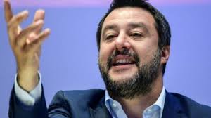 Salvini creşte în sondaje în ciuda scandalului cu finanţarea rusească