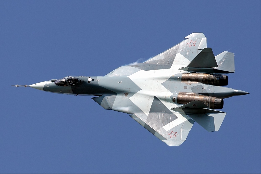 Rusia începe producția de serie a avioanelor de vânătoare Su-57
